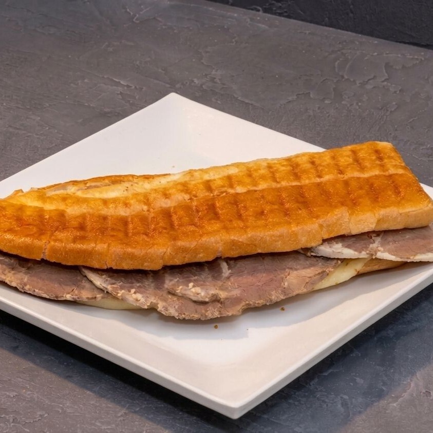 3/4 Ekmek Arası Kavurmalı Tost