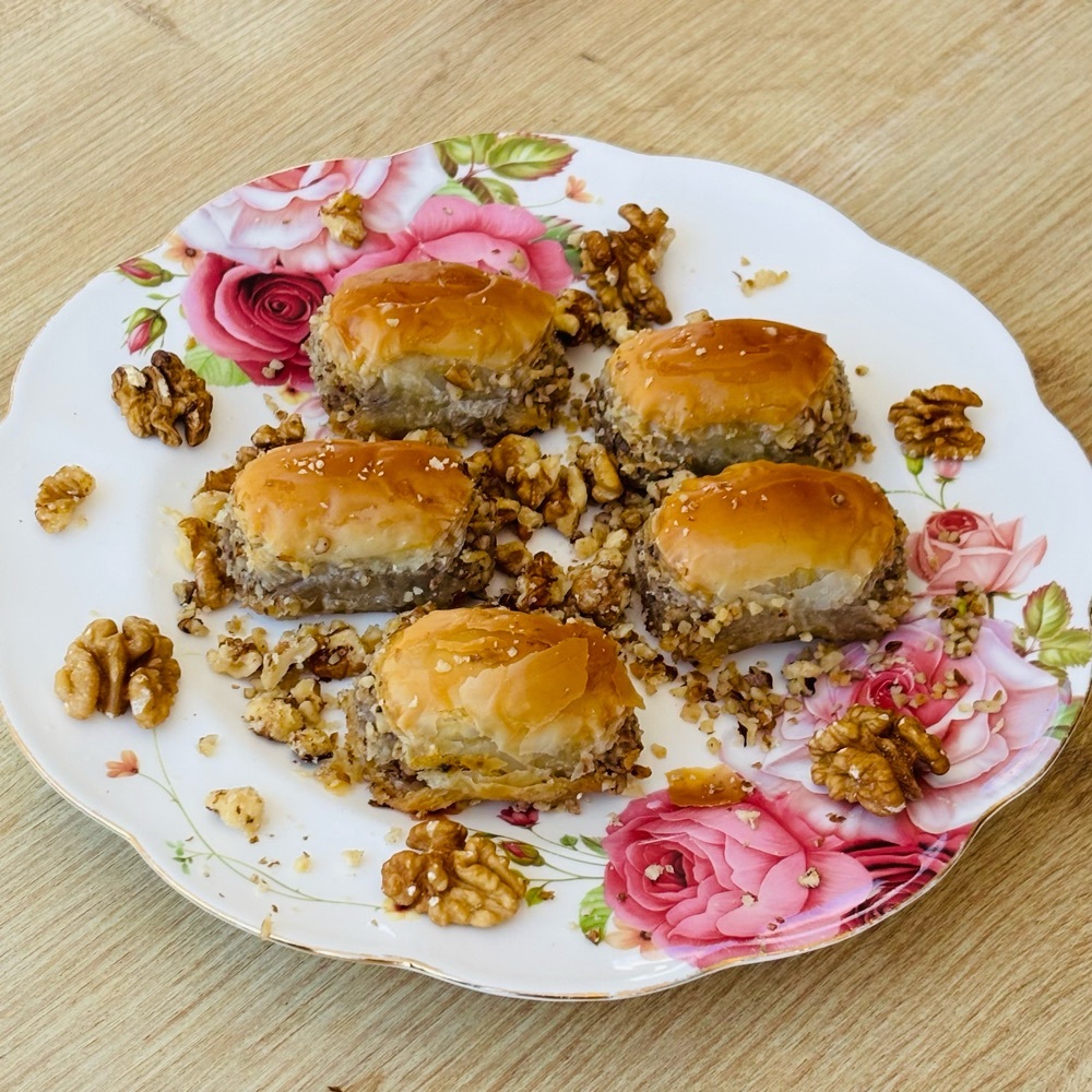 Karışık Cevizli Baklava (1 Kg)