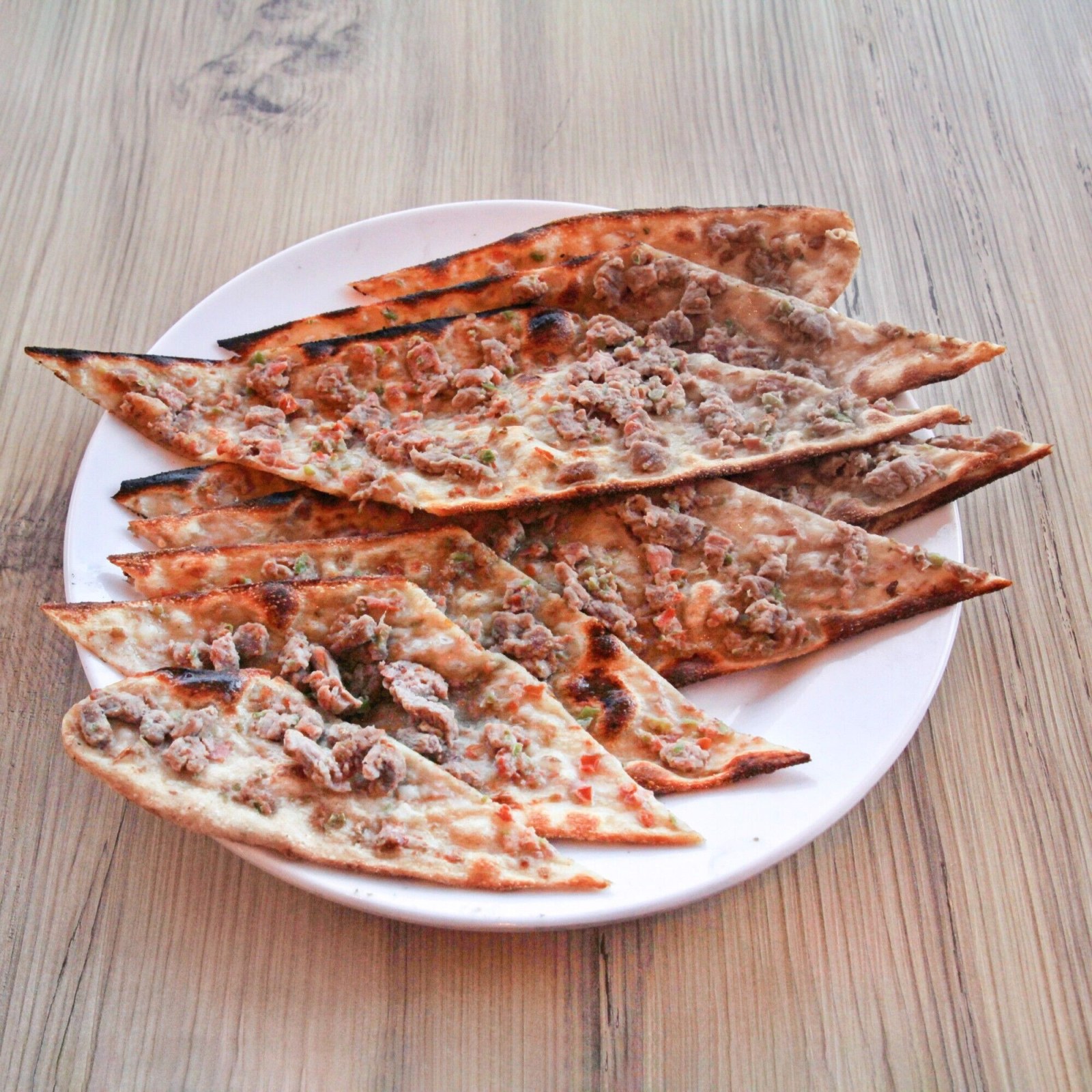 Bıçak Arası Pide (kuşbaşılı pide)