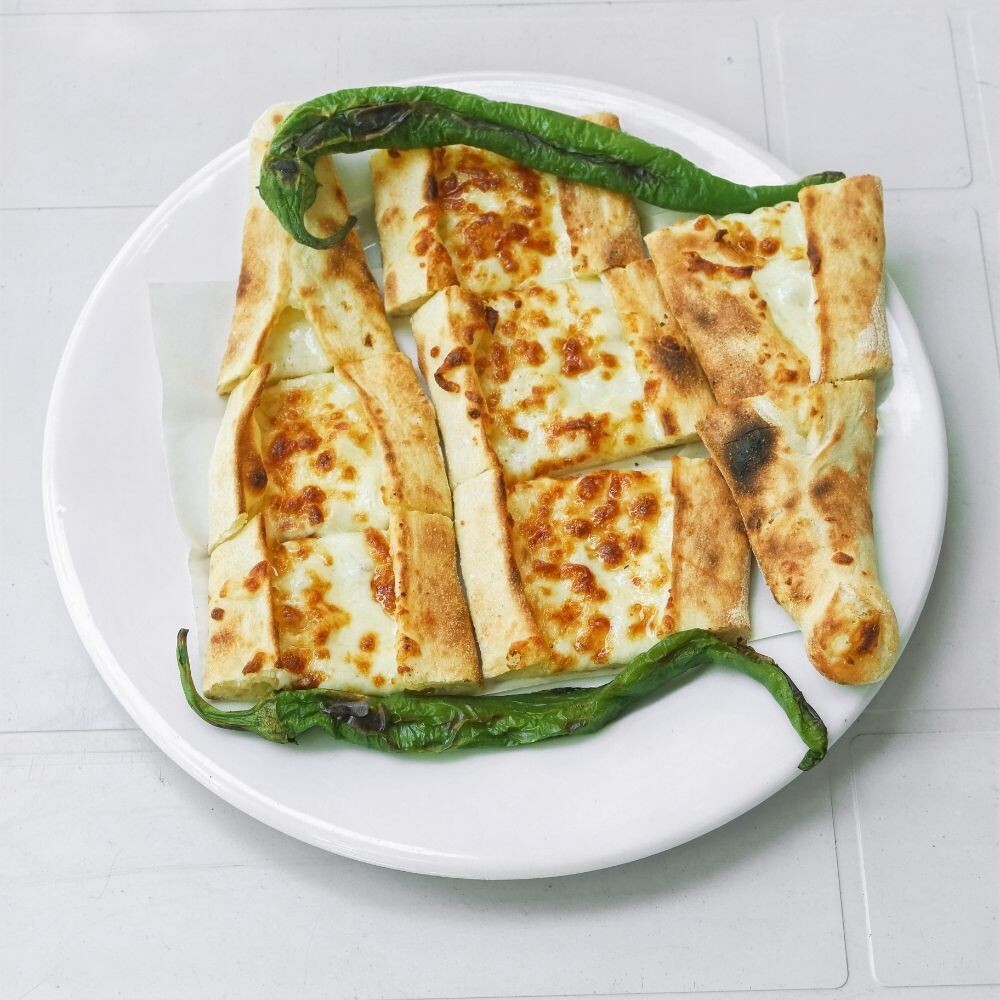 Kaşarlı Pide
