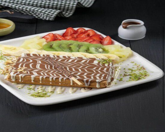 MEYVELİ WAFFLE