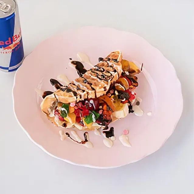 Aşk Sandviç Waffle & Red Bull Menü