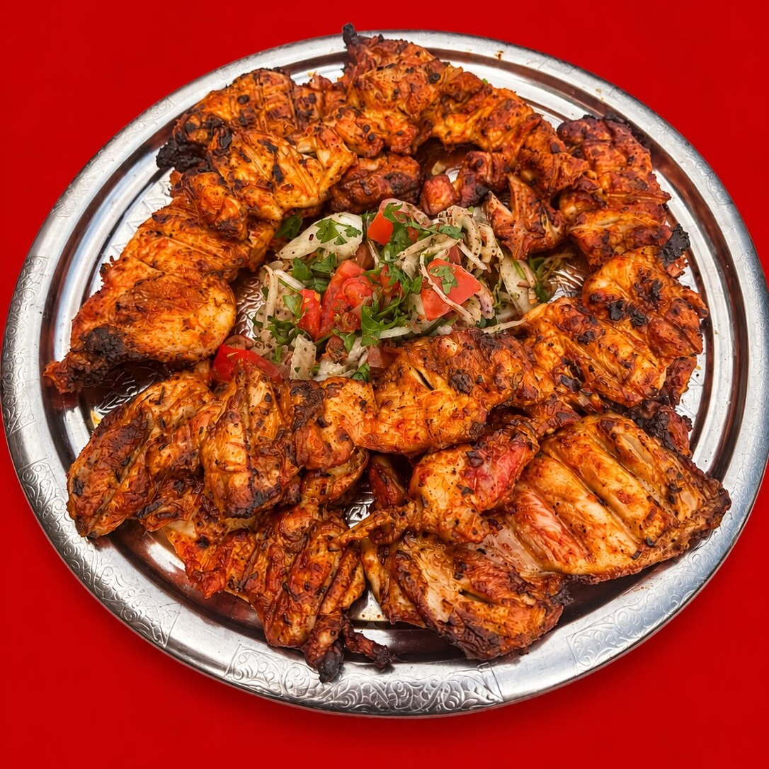 1 kg İncik Izgara, Tırnak Pide, Salata, 2 Adet Kutu Kola (330 ml)