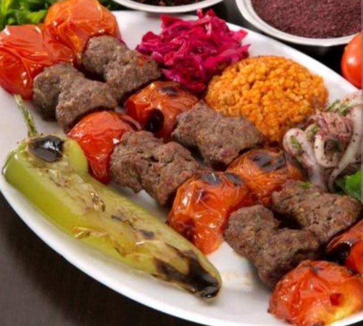 PORSIYON DOMATESLİ KEBAP