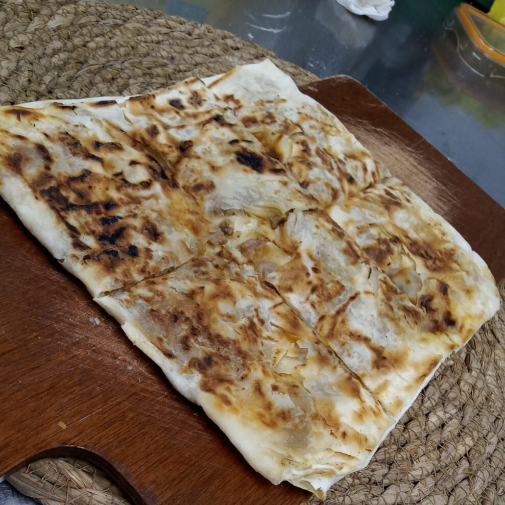 Sucuklu Kaşarlı Gözleme