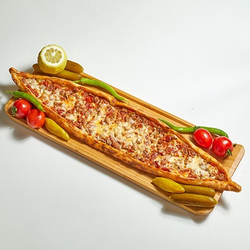 Kuşbaşılı Kaşarlı Pide