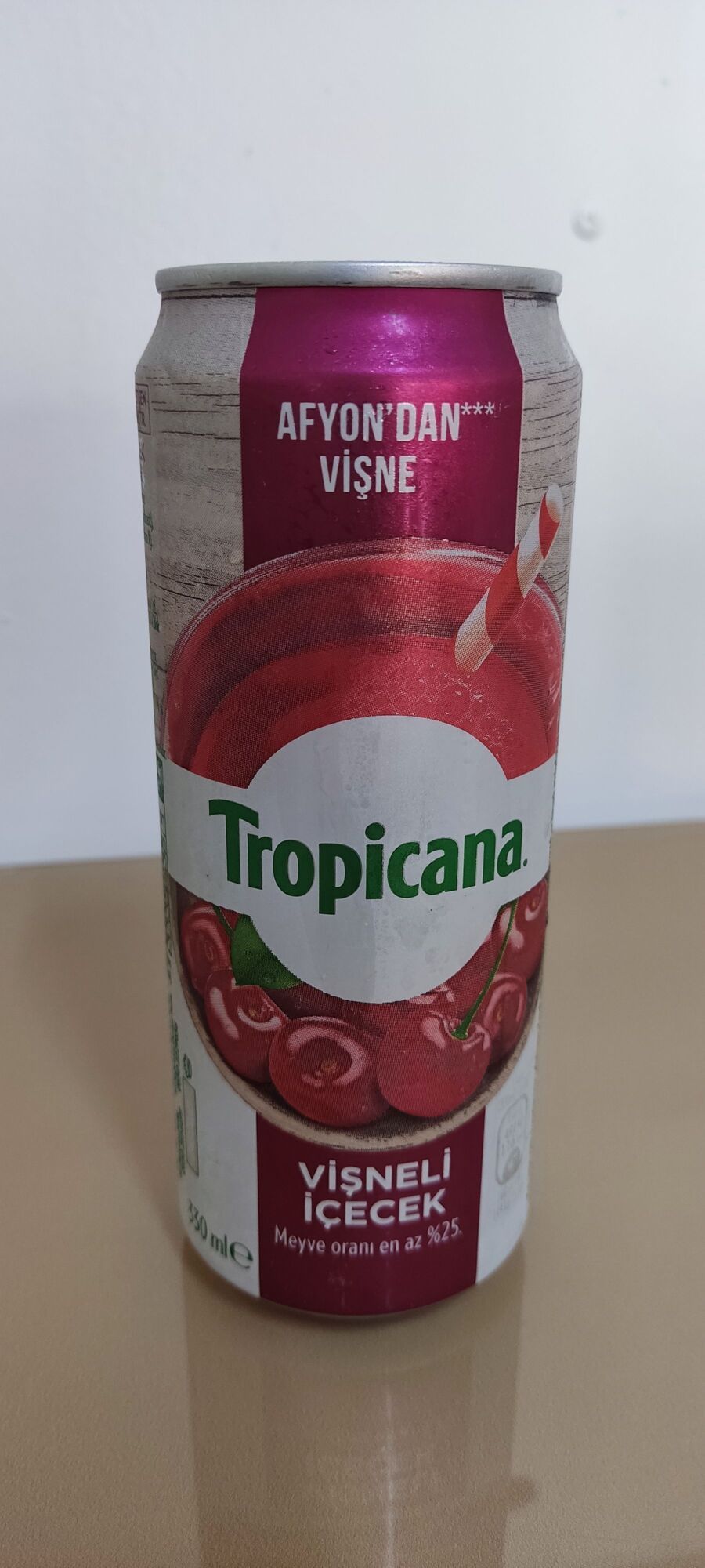 Tropicana Vişne Suyu