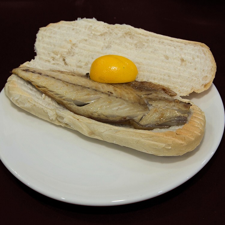 Yarım Ekmek Arası Uskumru