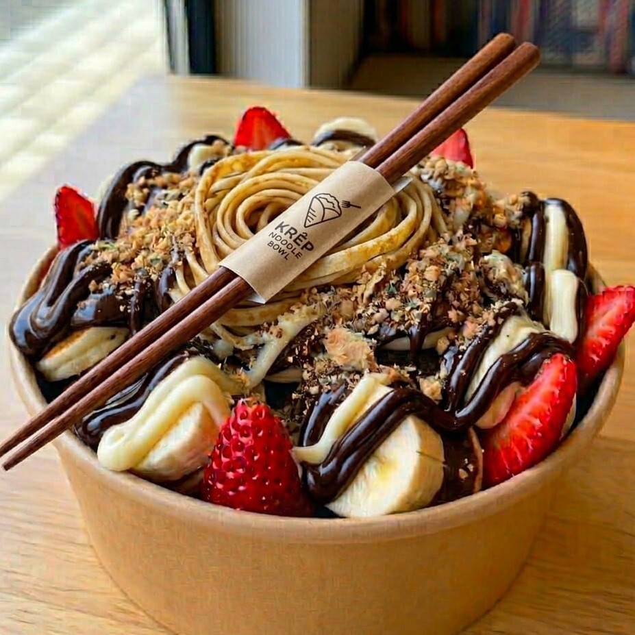 Dark Crepe Noodle Bowl Waffle Medium