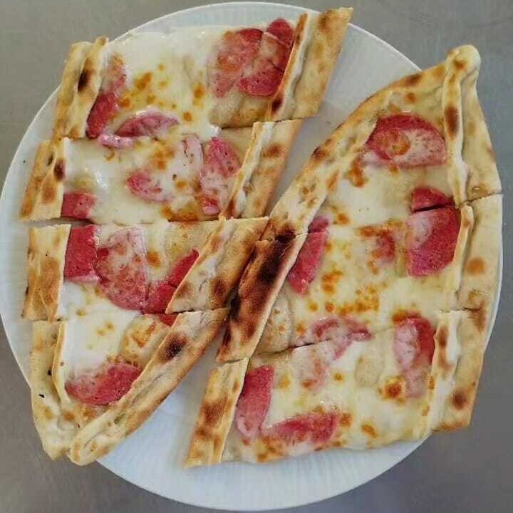 Sucuklu Kaşarlı Pide