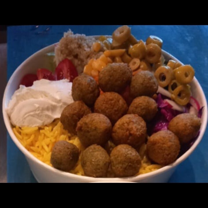 Falafel Bowl Yanında çorba ikramımızdır
