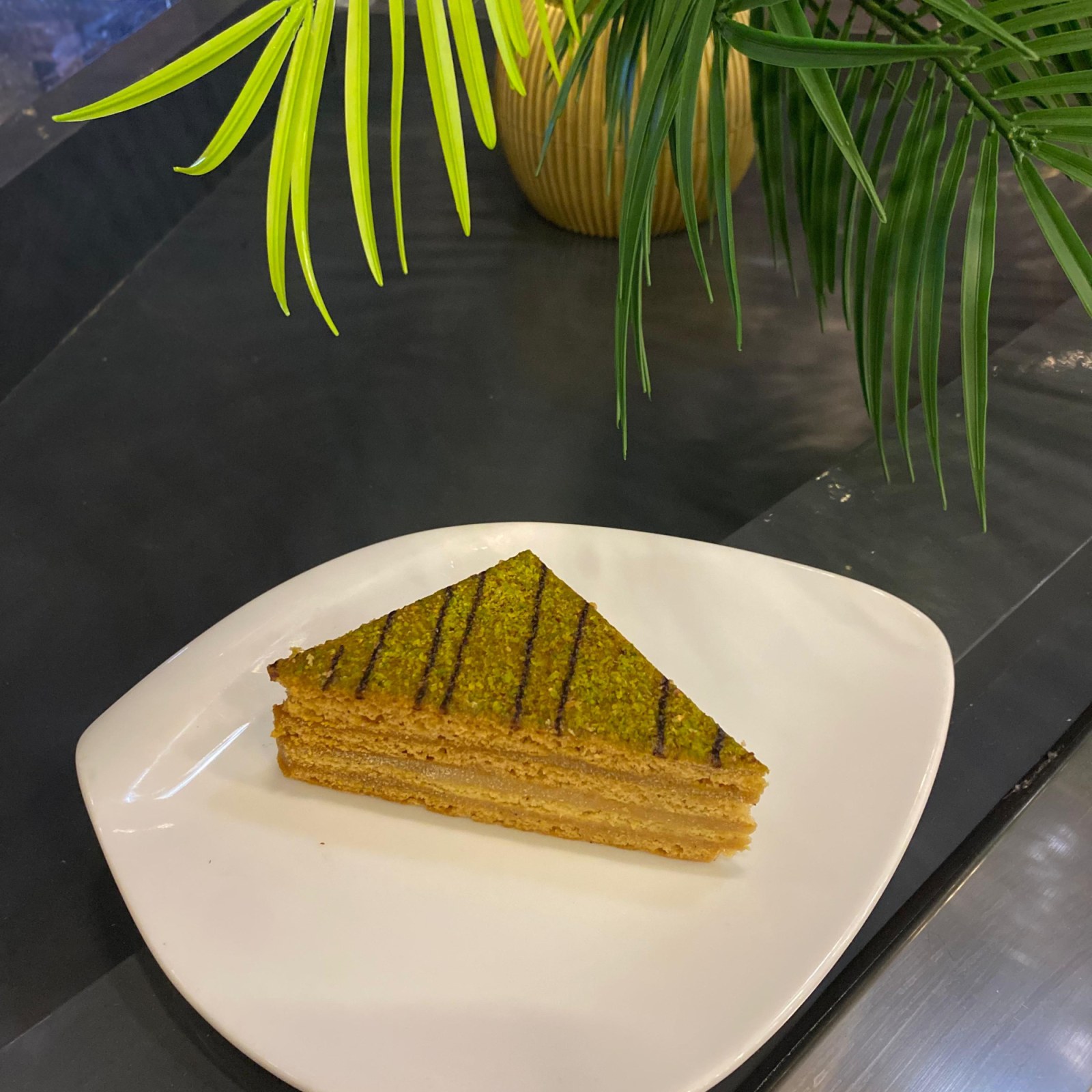 Ballı Fıstıklı Pasta
