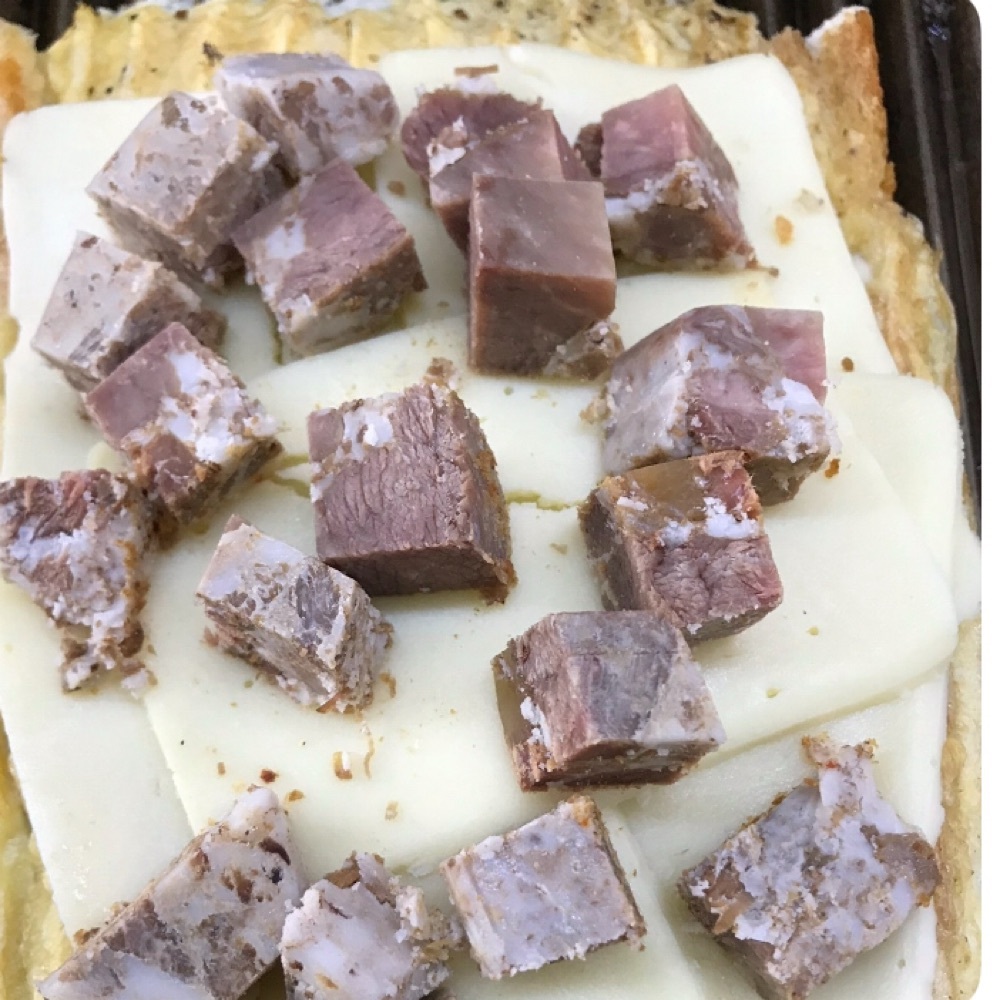 Kavurmalı Kaşarlı Tost