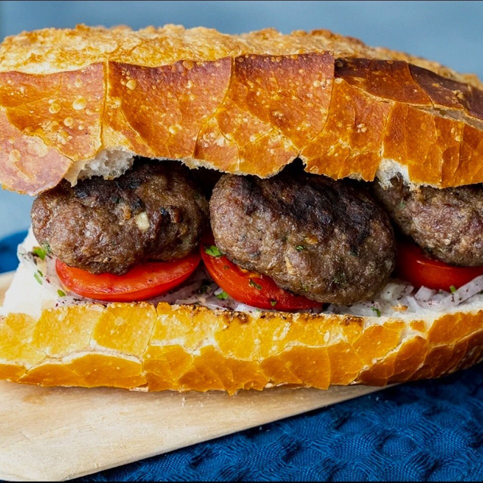 Ekmek Arası Köfte