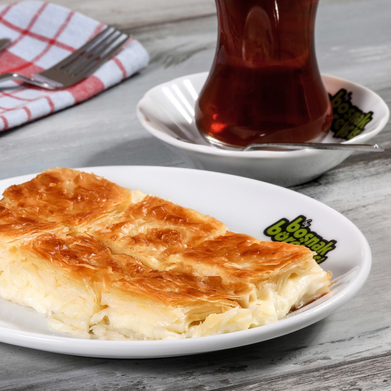Kaşarlı Su Böreği (1 kg)