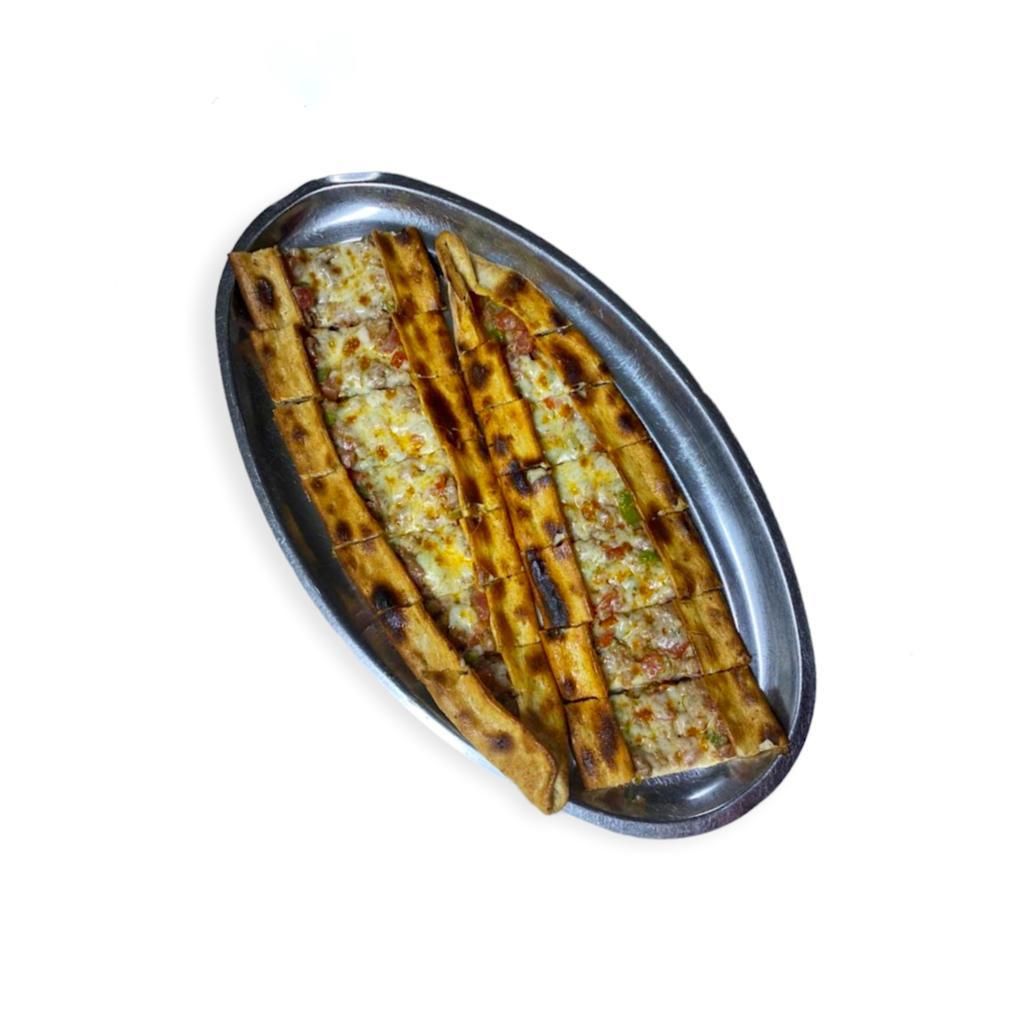 Kuşbaşılı Kaşarlı Pide