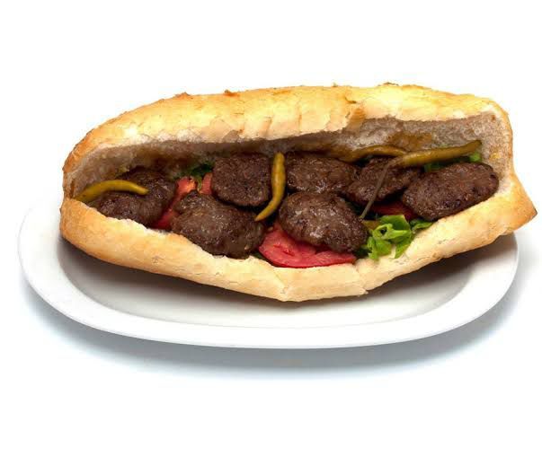 Yarım Ekmek Arası Köfte