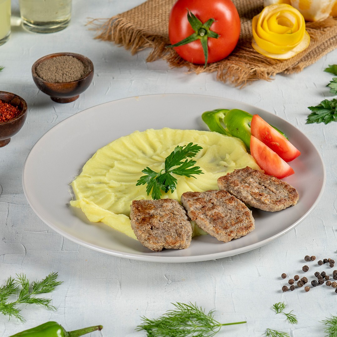 Izgara Köfte & Patates Püresi (4 Köfte)