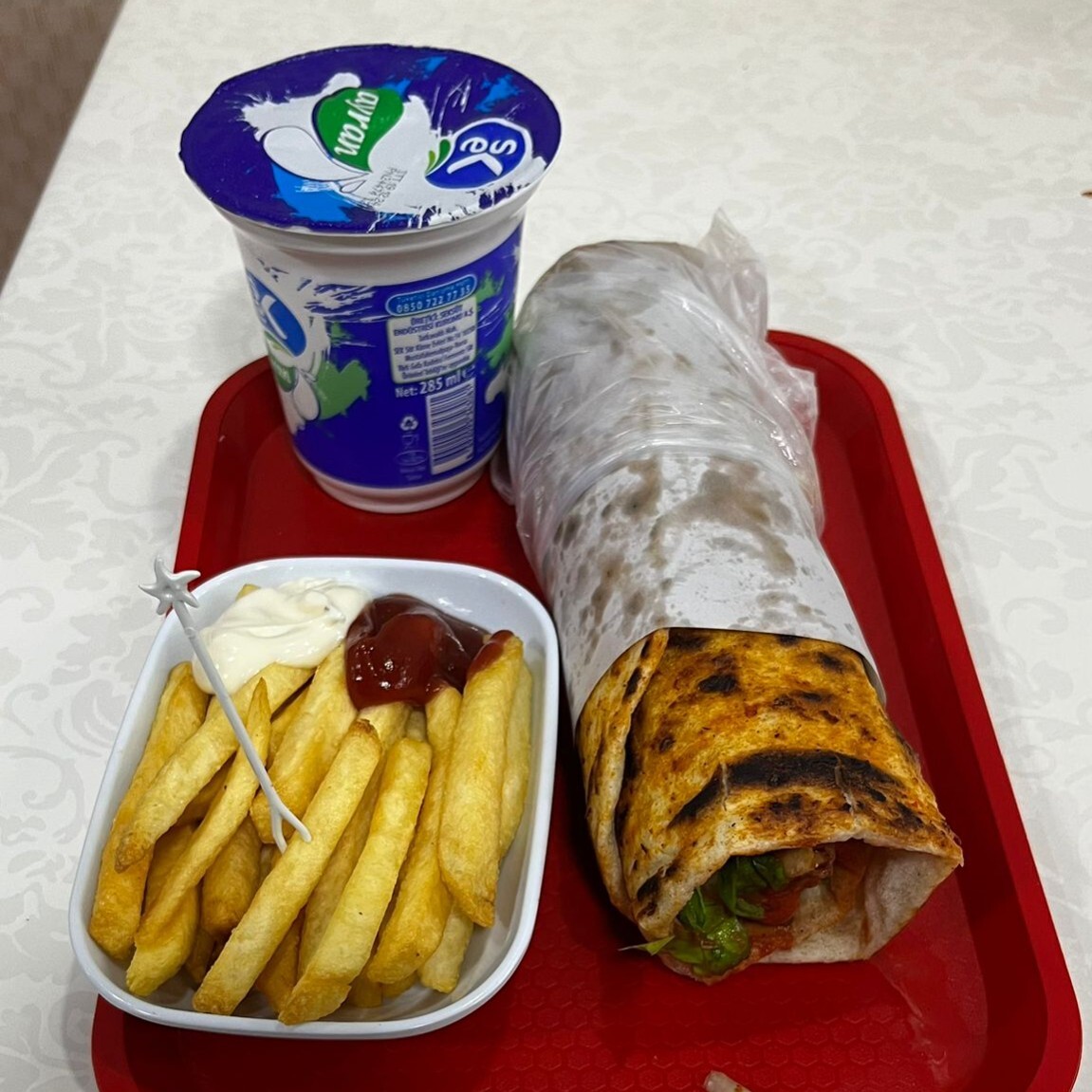 Tavuk Döner Dürüm (70 gr.) +Cips Menü 1