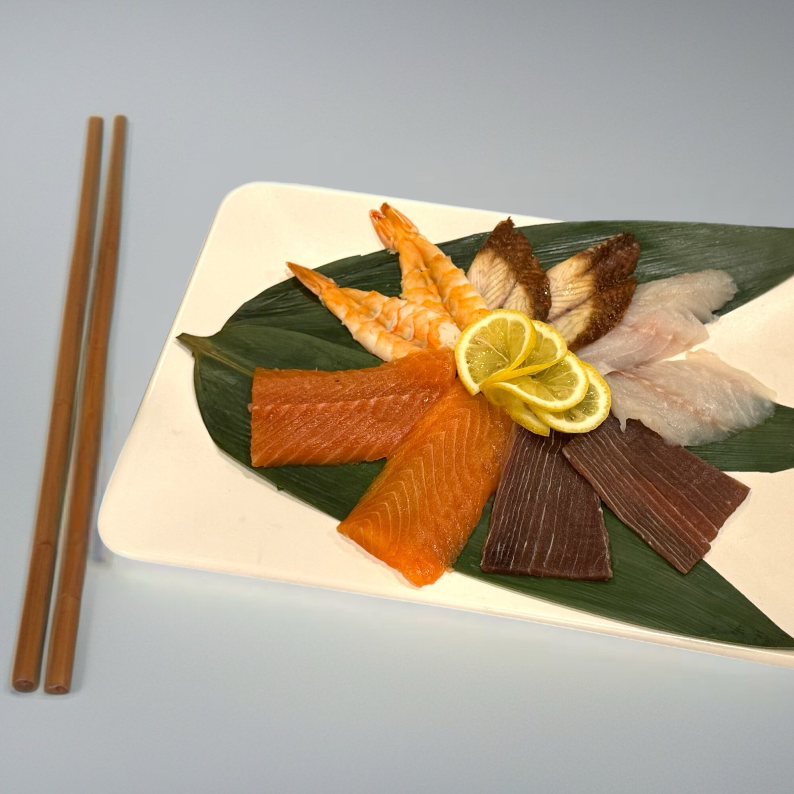 Mix Sashimi (10 pcs.)