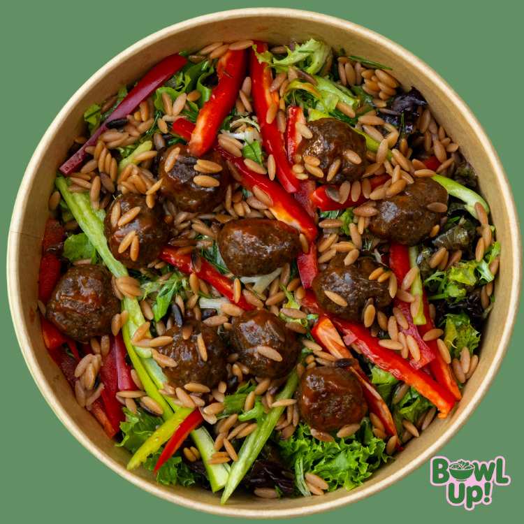 Köfteli Arpa Şehriye Salata