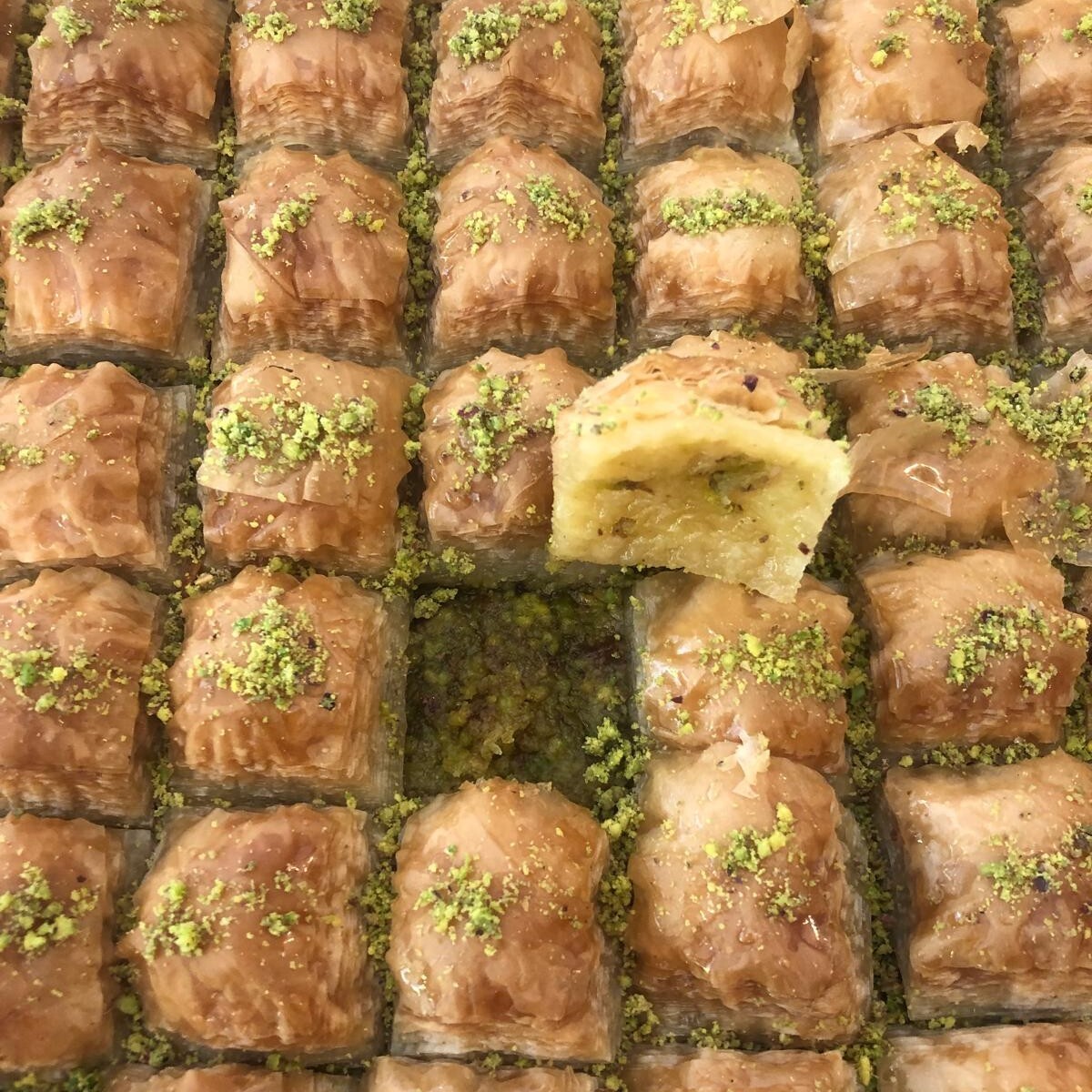 Fıstıklı Baklava (1 kg)