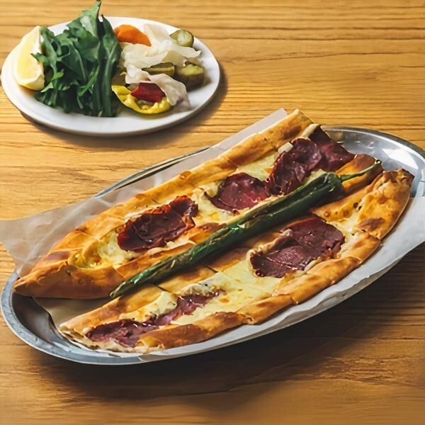 Pastırmalı Pide (Açık)