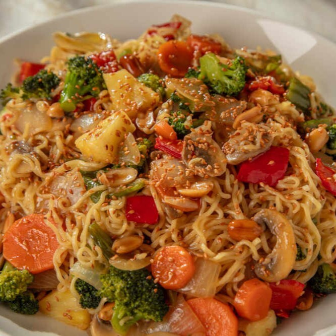 Sebzeli Noodle