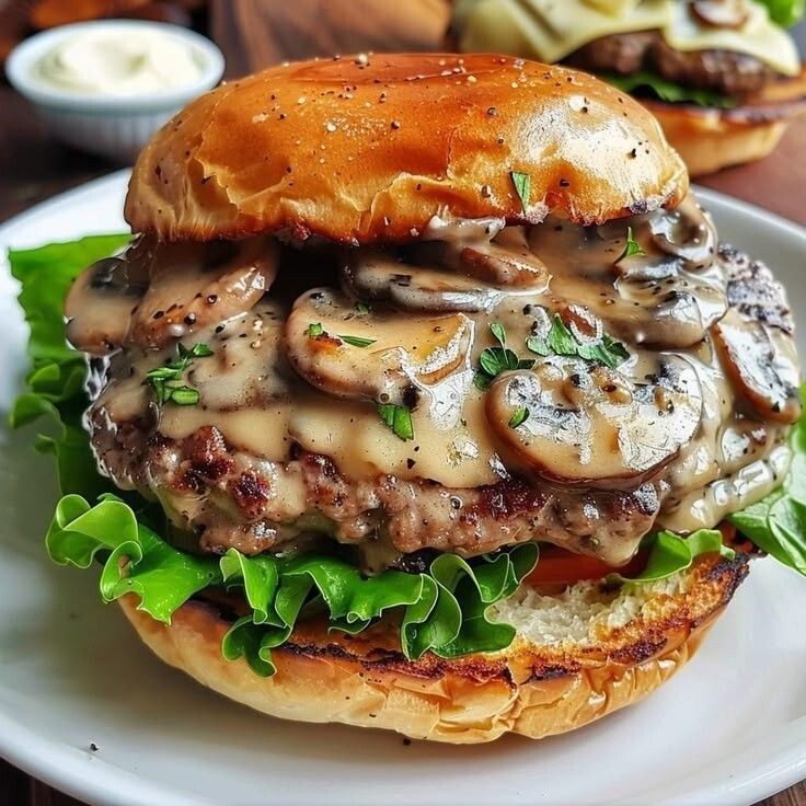 Mushroom Cheeseburger & Patates Kızartması