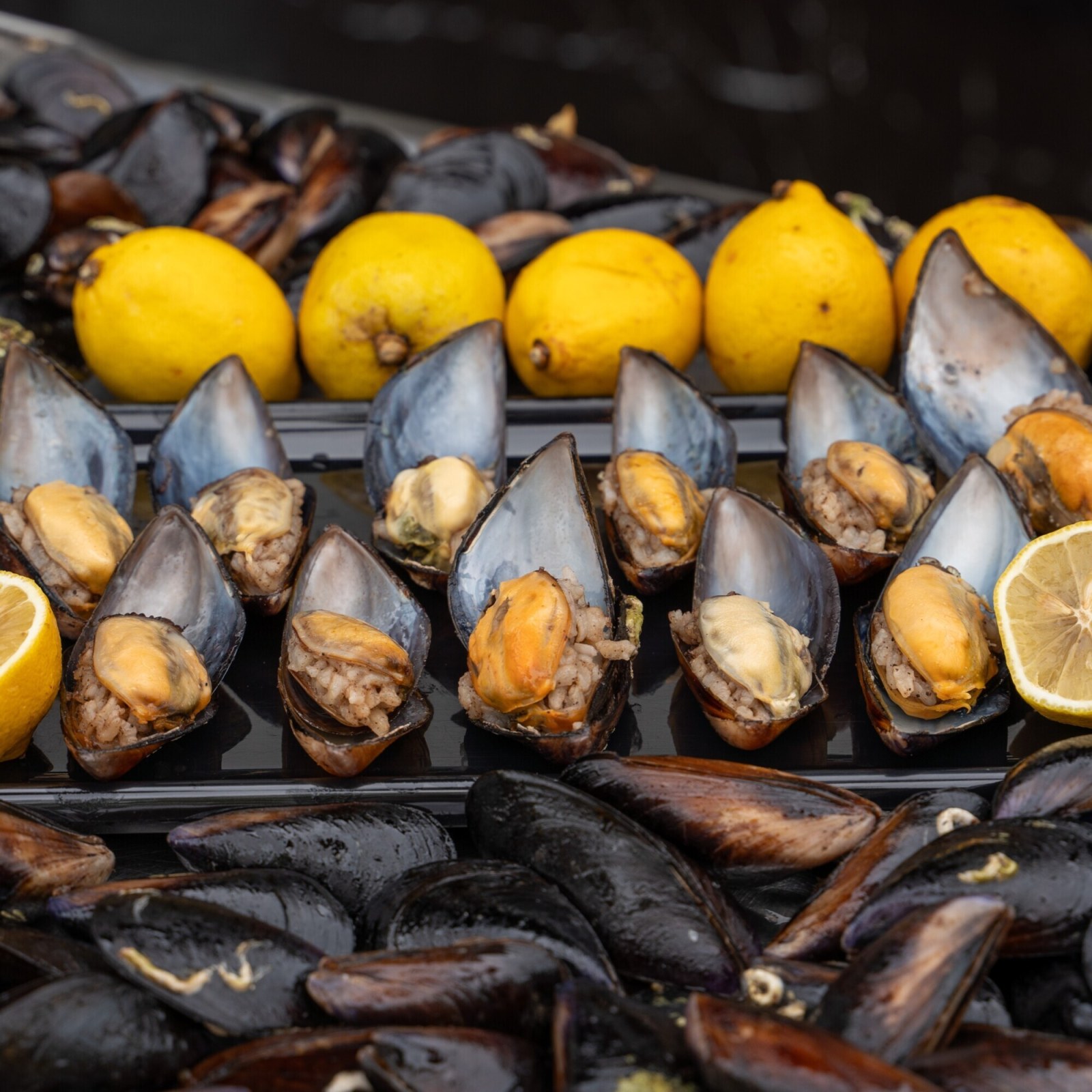 Midye Dolma (1 kg)