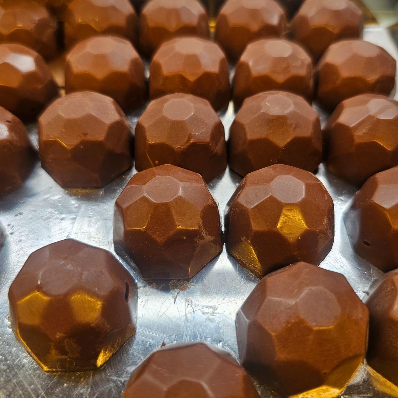 Dolgulu Fıstıklı Çikolata (250 Gr)