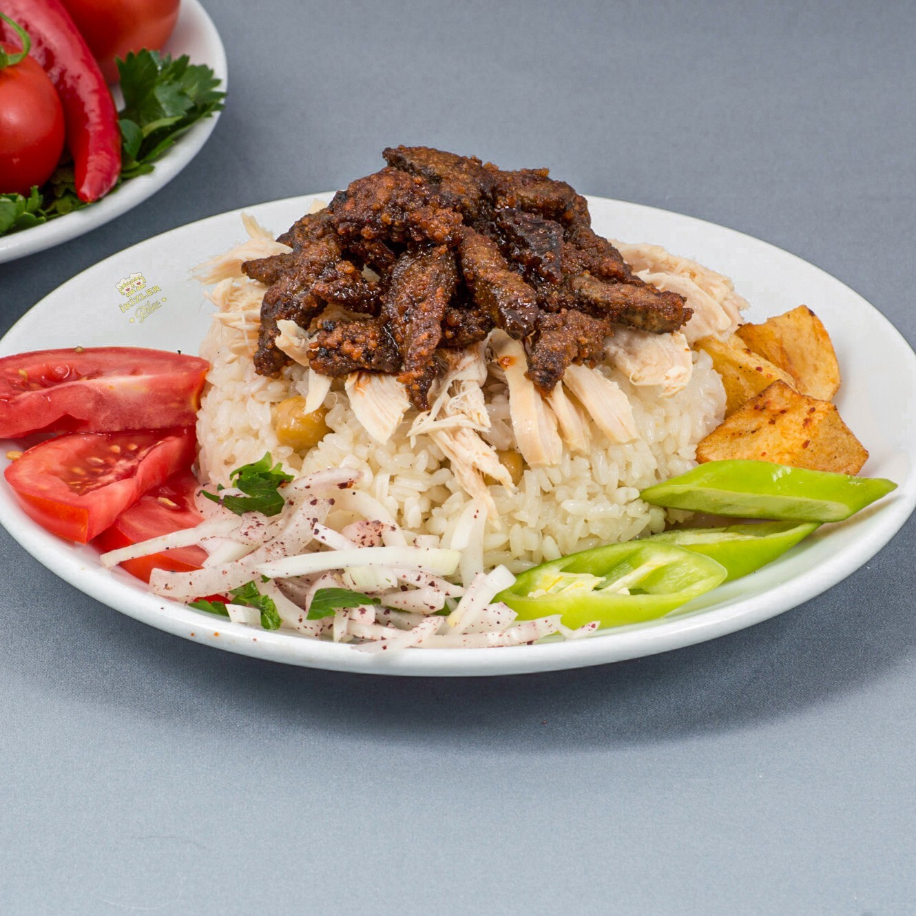 Tavuklu Pilav Üstü Ciğer Kavurma
