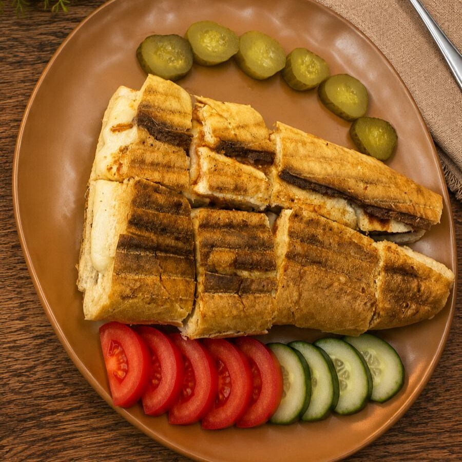 Kaşarlı Tost Menü