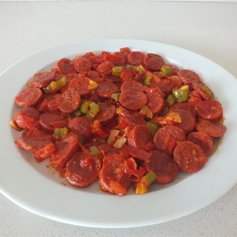 Domates Soslu Sosis