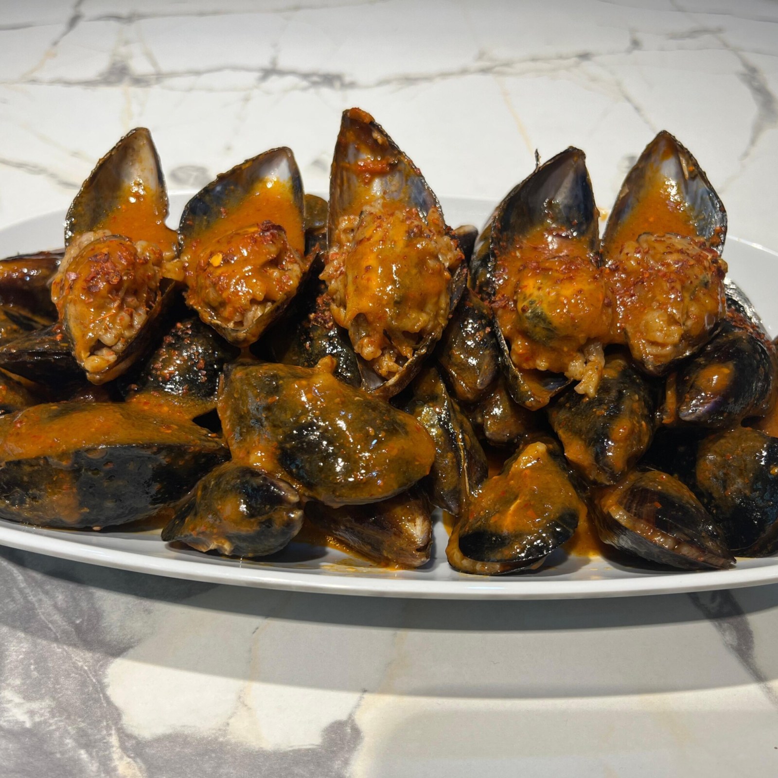 Acı Soslu Midye Dolma (1 kg.)