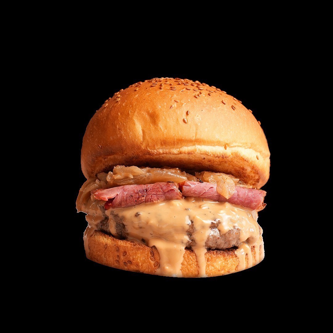 Fıstık Ezmeli ve Kaburga Fümeli Burger