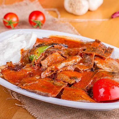 1,5 Porsiyon Et İskender ( Tereyağ, Sos, Yoğurt İle )