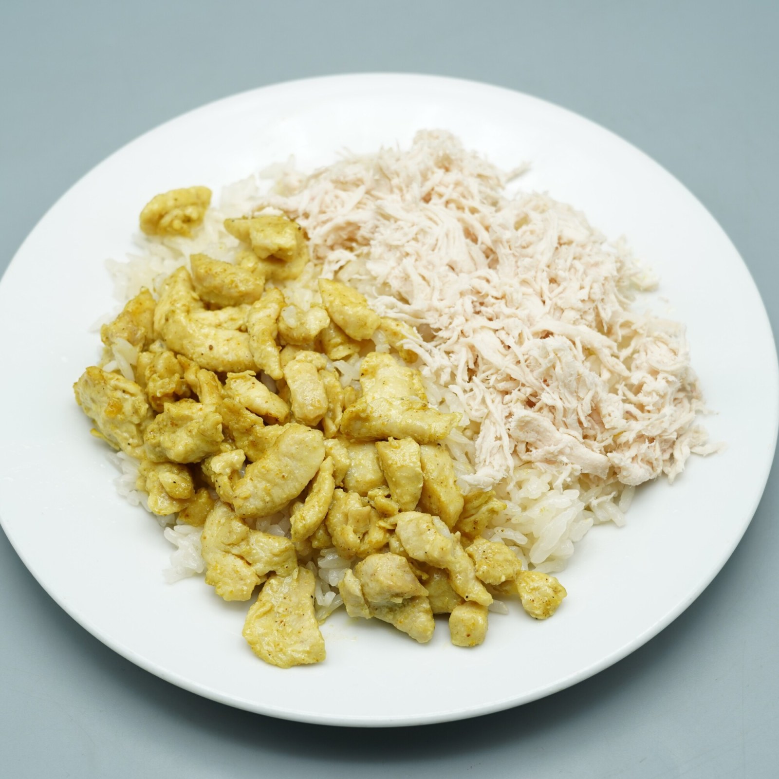 Kremalı Köri Soslu Tiftik Tavuklu Pilav