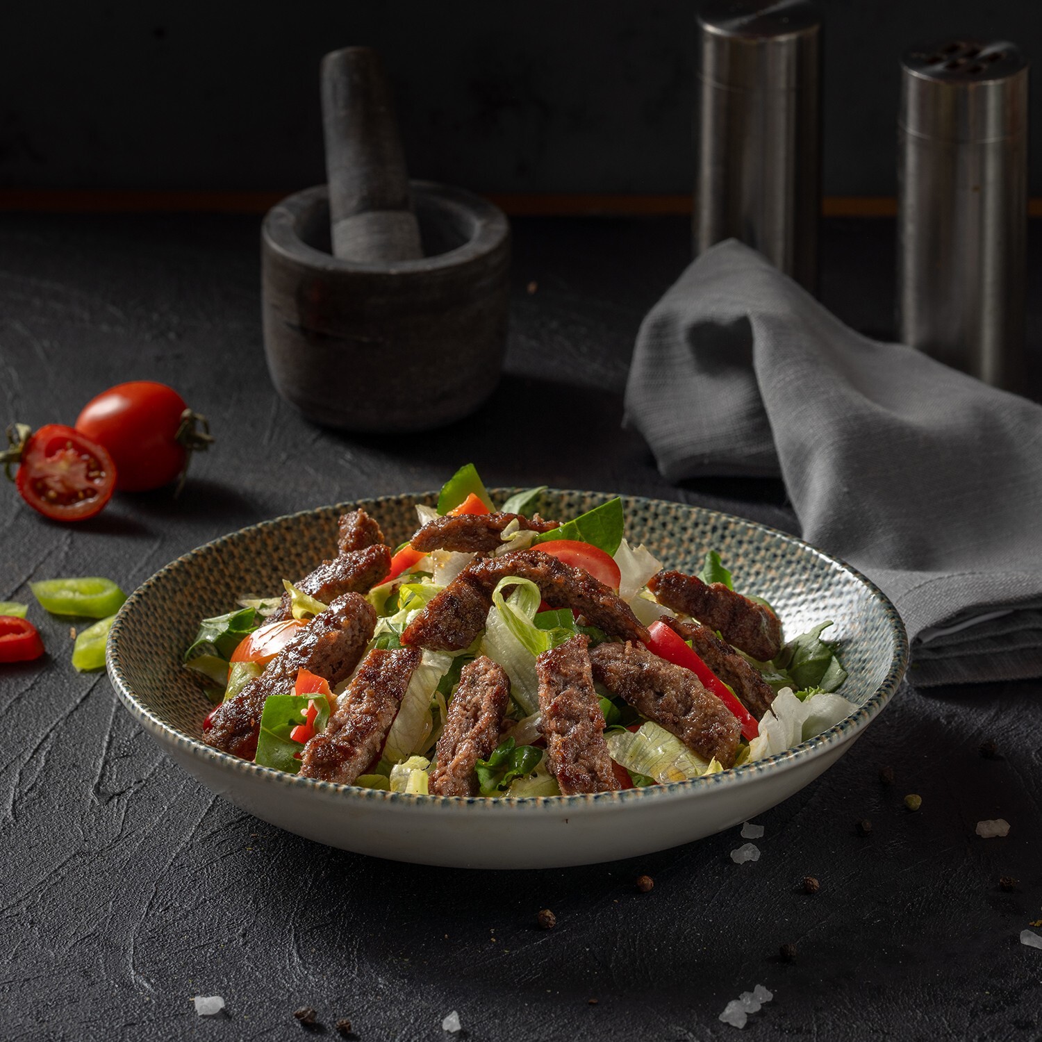 Köfteli Salata