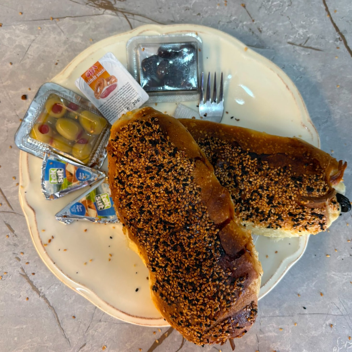 Zeytin Kaşarlı Açma