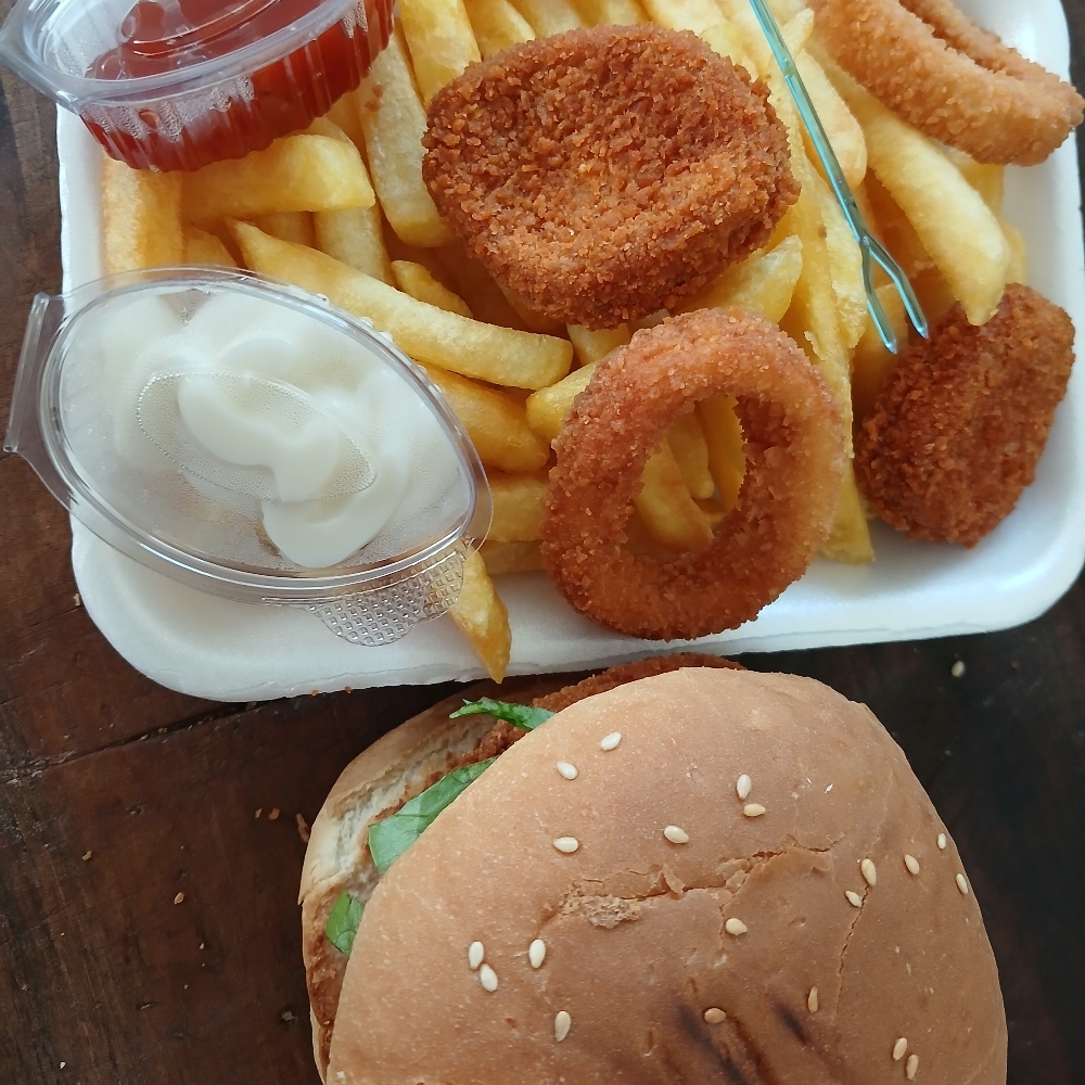 Dana Burger Menü