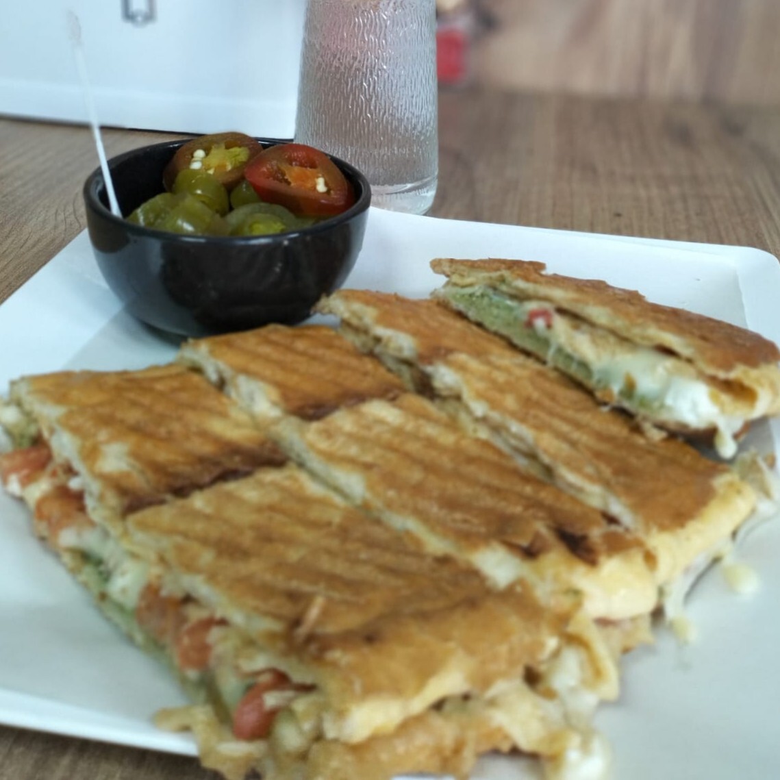 Akdeniz Tost