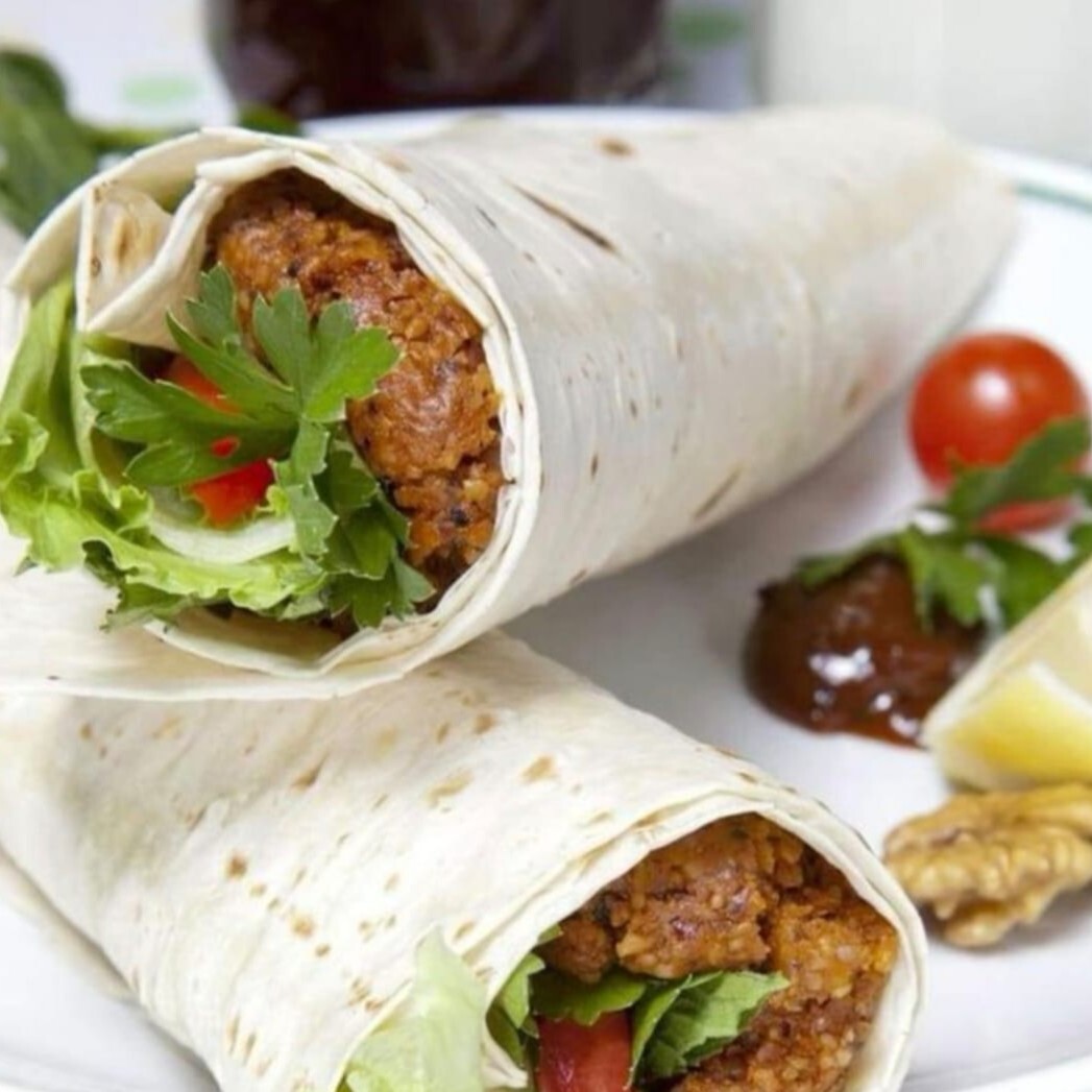 Çiğ Köfte Dürüm + Ayran (20 cl)