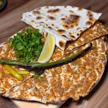 4'lü Lahmacun Menü