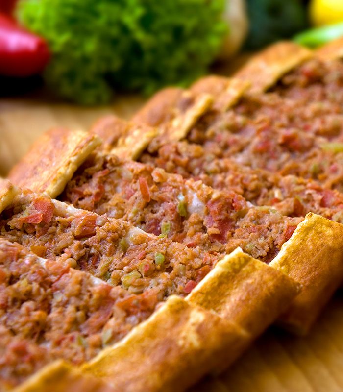 Az Kıymalı Pide
