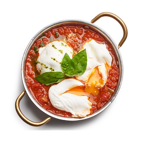 Burratalı Domates Soslu Poşe Yumurta