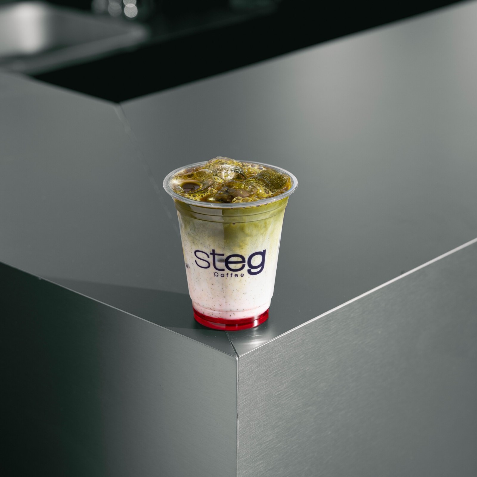Iced Matcha Rose Latte (12 oz)