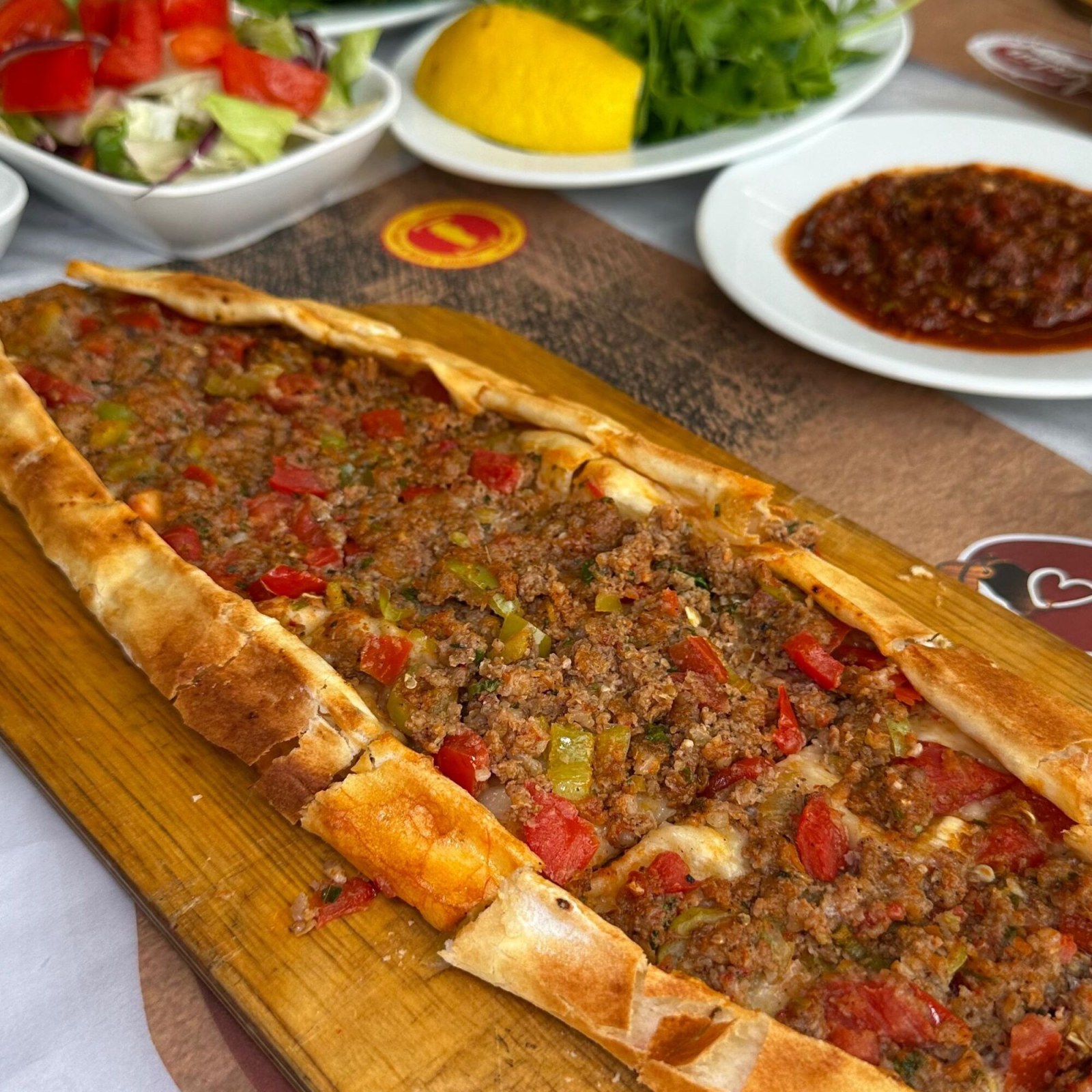 Kıymalı Pide