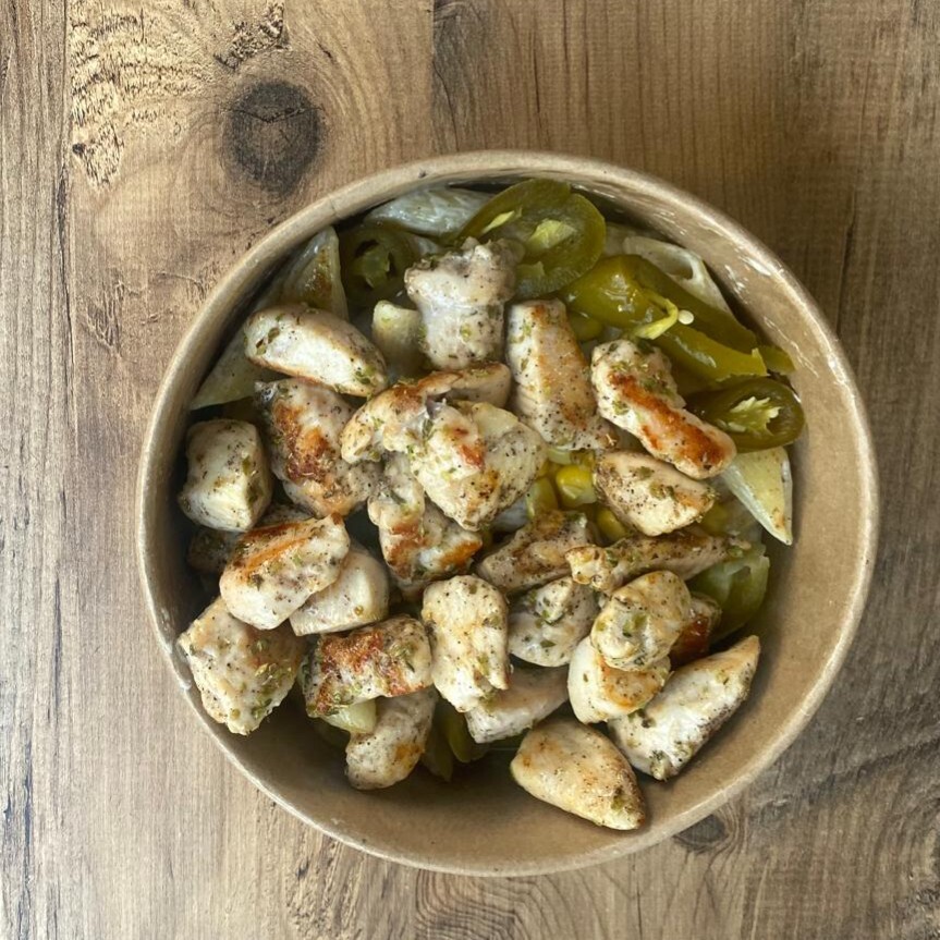Krema Mantarlı Kovada Tavuk.Seçenek. Makarna/Pilav.