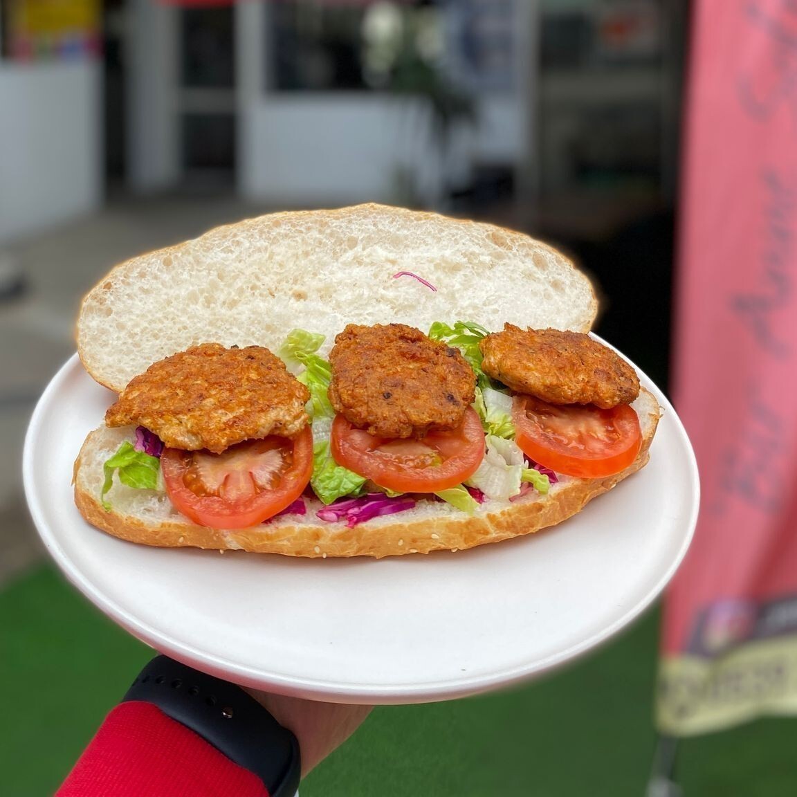 Ekmek arası Izgara Tavuk Köfte
